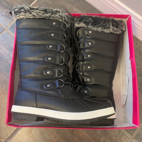 Shoe Dazzle Shoes - Winter Boots-size 7